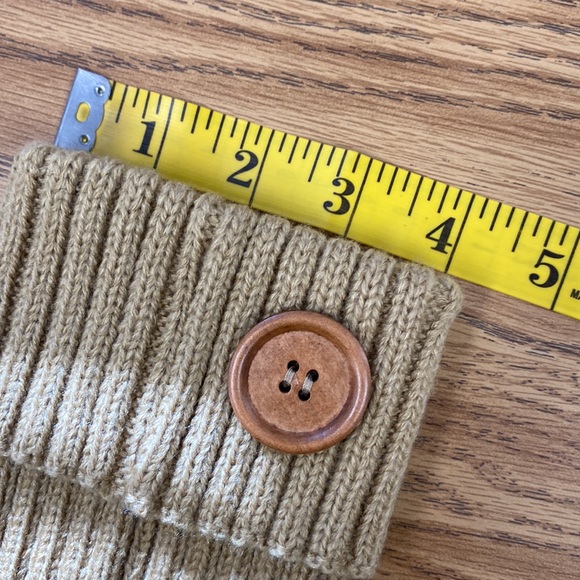 Boot knit cuffs short leg warmers crochet button embellishments one size fit - Picture 3 of 4